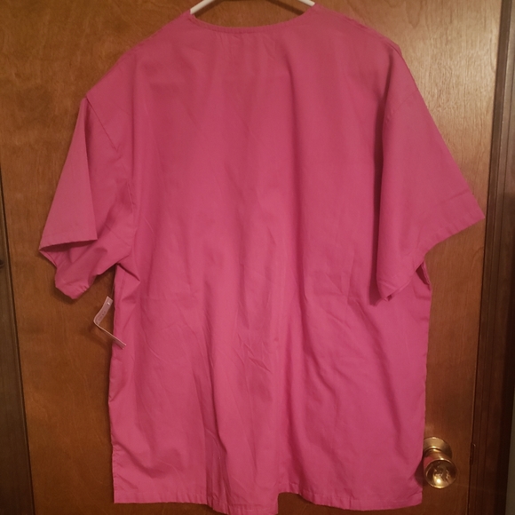 Brand New Scrub Top - Picture 2 of 2